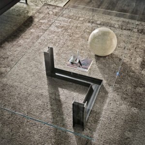 Table basse design haut de gamme Levante par Cattelan Italia, plateau verre avec base acier et sphère travertin, disponible chez D-Style Interior.