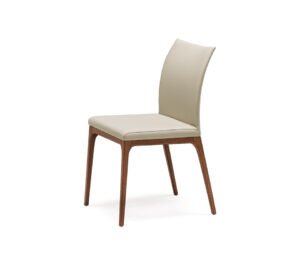 Arcadia Couture Chaise design de Cattelan Italia : dossier capitonné en losanges, structure en hêtre massif et revêtement raffiné. Disponible chez D-Style Interior.