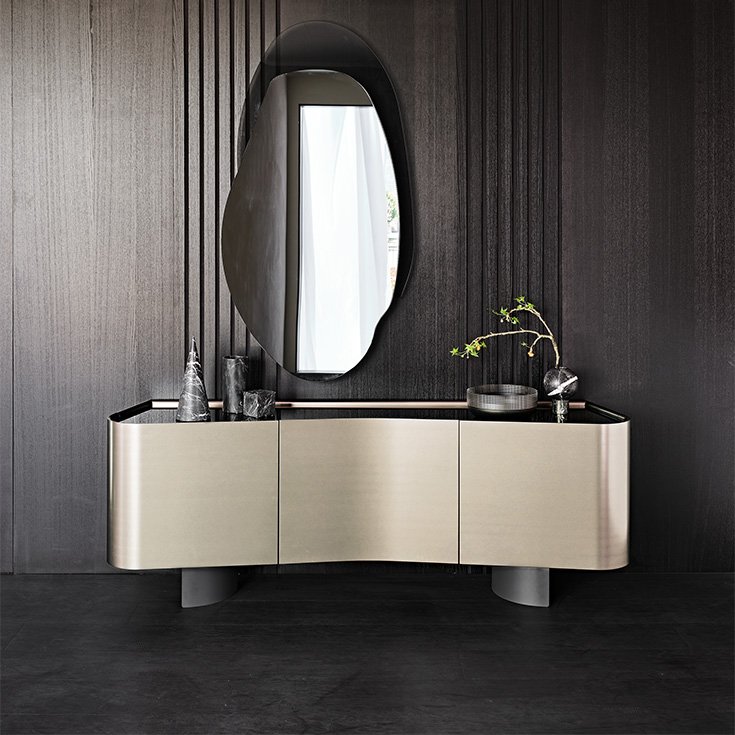 Buffet design haut de gamme Blues par Cattelan Italia, formes arrondies symétriques avec plateau verre miroir, disponible chez D-Style Interior