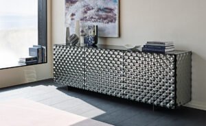 Buffet design haut de gamme Vivaldi par Cattelan Italia, verre miroir matelassé effet 3D avec reflets hypnotiques, disponible chez D-Style Interior