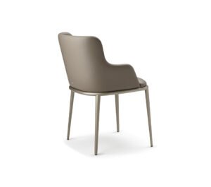 Magda ML Chaise design haut de gamme Magda ML de Cattelan Italia avec structure en acier laqué et revêtement en cuir italien, disponible chez D-Style Interior.