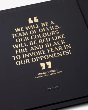 Livre design haut de gamme AC Milan (Ultimate) par Assouline, édition collector en cuir, disponible chez D-Style Interior.