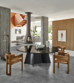 Table à manger design haut de gamme Avalon par Arketipo, base fer massif avec plateau verre trempé bleu Pacifique, disponible chez D-Style Interior