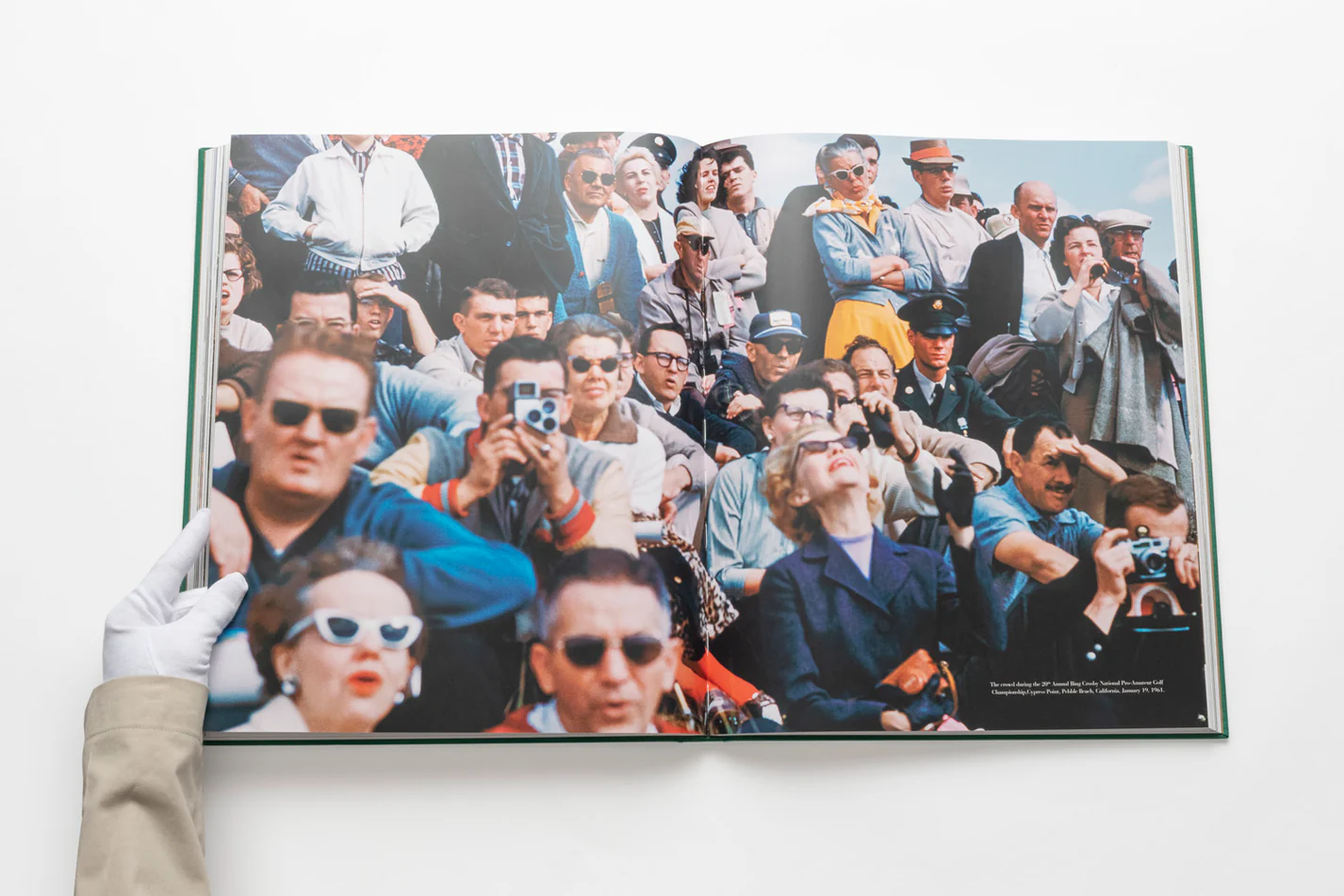 Livre design haut de gamme Golf: The Impossible Collection par Assouline, édition Ultimate sous écrin blanc brillant, disponible chez D-Style Interior.