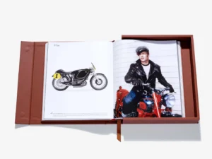 Livre design haut de gamme The Impossible Collection of Motorcycles Assouline, édition Ultimate Collection, disponible chez D-Style Interior.