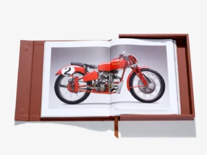 Livre design haut de gamme The Impossible Collection of Motorcycles Assouline, édition Ultimate Collection, disponible chez D-Style Interior.