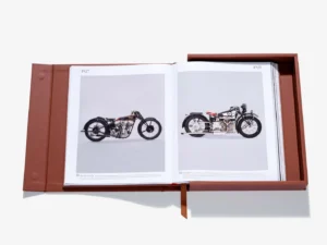 Livre design haut de gamme The Impossible Collection of Motorcycles Assouline, édition Ultimate Collection, disponible chez D-Style Interior.