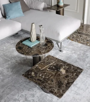 Petra – Table d’appoint design en marbre et métal Arketipo