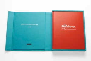 Livre design haut de gamme Riva Aquarama par Assouline, édition Ultimate sous écrin caoutchouc, disponible chez D-Style Interior.