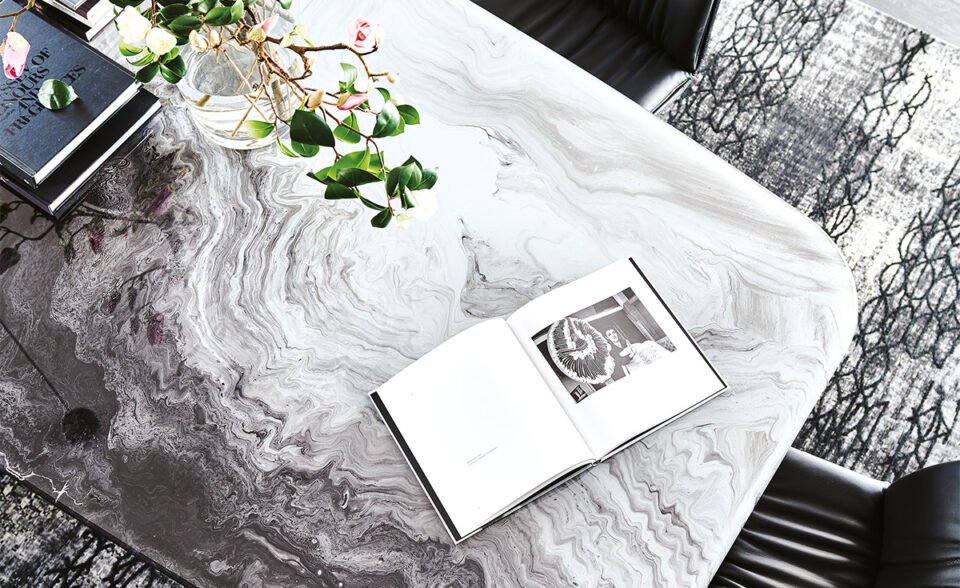 ELIOT Crystalart – Table en verre décoratif Cattelan Italia