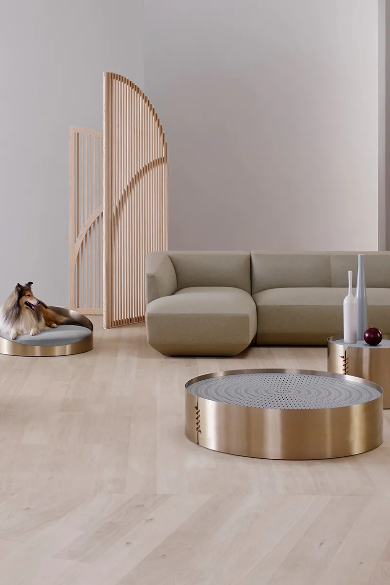 Setacci par Amura Lab – une table basse inspirée des tamis traditionnels d’Altamura, mêlant savoir-faire artisanal et design contemporain. Disponible chez D-Style Interior.