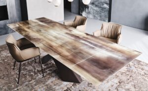 Tyron Crystalart Drive table design extensible par Cattelan Italia avec base en acier embossé et plateau en verre Crystalart. Disponible chez D-Style Interior.