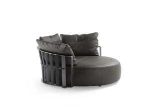 Canapé design haut de gamme Scarlett par Poltrona Frau, forme circulaire rotative avec structure acier et sangles cuir, disponible chez D-Style Interior