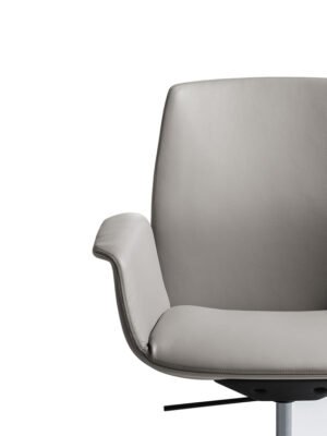 Downtown Conference | Chaise de bureau haut de gamme 360° Poltrona Frau, design italien et ergonomique par Jean-Marie Massaud, revêtement cuir Pelle Frau®. Disponible chez D-Style Interior.