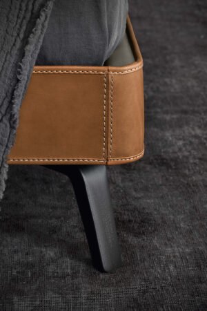 Volare Due Lit design haut de gamme par Poltrona Frau en cuir Pelle Frau® et bois massif, design italien, disponible chez D-Style Interior