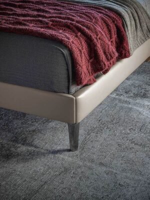 Bretagne Lit design haut de gamme en cuir Pelle Frau® par Poltrona Frau – Disponible chez D-Style Interior.