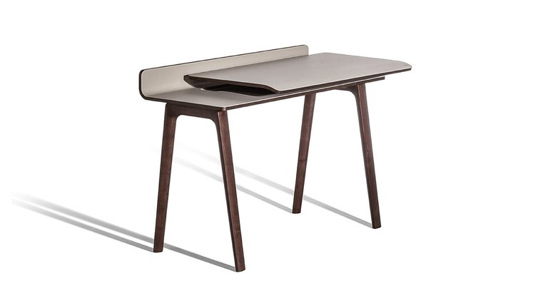 Iren | Bureau design haut de gamme Freestanding – Poltrona Frau