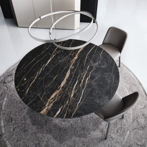 Yoda Keramik table design haut de gamme en céramique Marmi avec base sculpturale en acier. Disponible chez D-Style Interior.