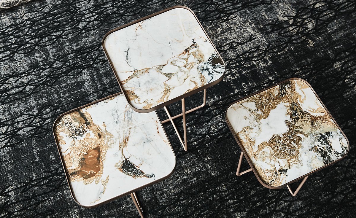 Table basse design haut de gamme Benny Keramik par Cattelan Italia, plateau céramique Marmi carré avec pieds en X, disponible chez D-Style Interior.