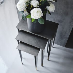 Table basse design haut de gamme Spillo par Cattelan Italia, structure acier Brushed avec détails laiton, disponible chez D-Style Interior.