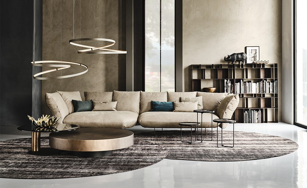 Table basse design haut de gamme Arena par Cattelan Italia, finition brossée main avec plateaux verre pivotants, disponible chez D-Style Interior.