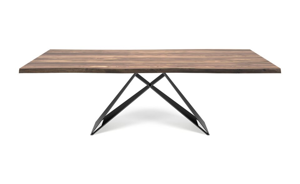 Premier Wood Table en bois massif et acier laqué signée Cattelan Italia, au design sculptural et à la finition artisanale exceptionnelle. Disponible chez D-Style Interior.