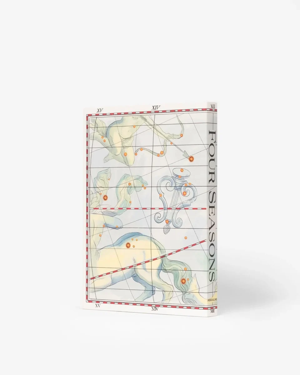 Livre design haut de gamme Four Seasons par Assouline, édition Classics avec illustrations originales, disponible chez D-Style Interior.