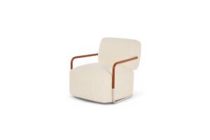 Lapis fauteuil d’Amura Lab allie design organique, confort absolu et savoir-faire artisanal italien. Disponible chez D-Style Interior.