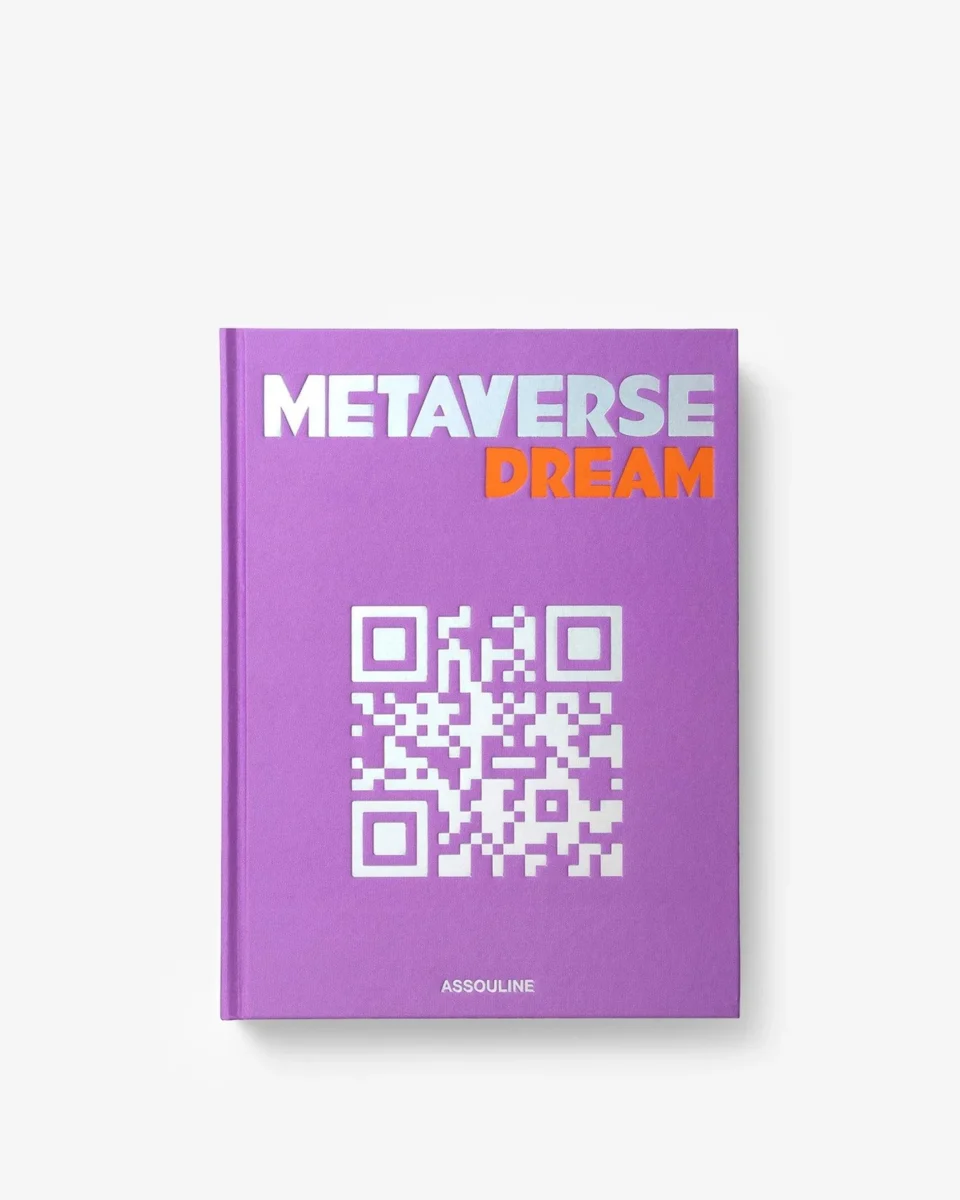 Livre design haut de gamme Metaverse Dream par Assouline, édition Classics en couverture soie métallique, disponible chez D-Style Interior.
