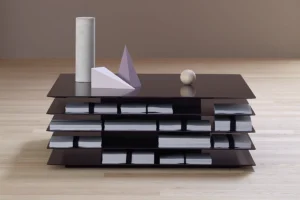 Millefoglie par Amura Lab – une table design sculpturale, entre légèreté et solidité, alliant esthétique géométrique et fonctionnalité. Disponible chez D-Style Interior.
