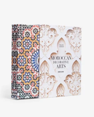 Livre design haut de gamme Moroccan Decorative Arts par Assouline, édition française sous étui lin, disponible chez D-Style Interior.