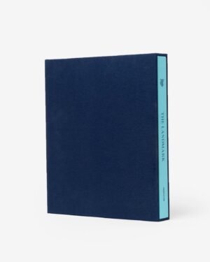 Livre « Tiffany & Co: Landmark » par Assouline : célébration du flagship rénové de la Cinquième Avenue. Édition soie sous étui lin chez D-Style Interior.
