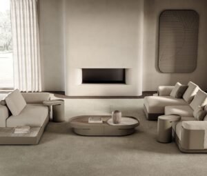 Table basse Necchi de Vittoria Frigerio – une pièce sculpturale en cuir et bois noble, sublimée par un insert en marbre. Disponible chez D-Style Interior.