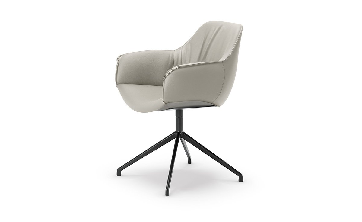 Scarlett Turn Chaise pivotante de Cattelan Italia : design fluide, base en aluminium laqué et assise rembourrée pour un confort haut de gamme. Disponible chez D-Style Interior.