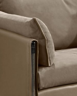 New York canapé design haut de gamme par Gamma Arredamenti, design moderne avec finitions couture et confort exceptionnel. Disponible chez D-Style Interior.