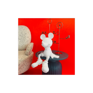 Mickey Take 2 Medium, Sculpture design haut de gamme Leblon Delienne, résine peinte à la main, moderne et élégante, disponible chez D-Style Interior