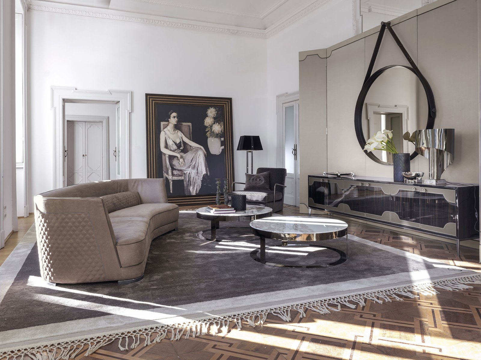 Alvi photos de Vittoria Frigerio, une collection artistique élégante avec cadres en bronze ou cuir, idéale pour sublimer votre intérieur. Disponible chez D-Style Interior.