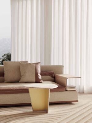 Monroy table basse haut de gamme en marbre avec base asymétrique et insert métallique contrasté. Disponible chez D-Style Interior.