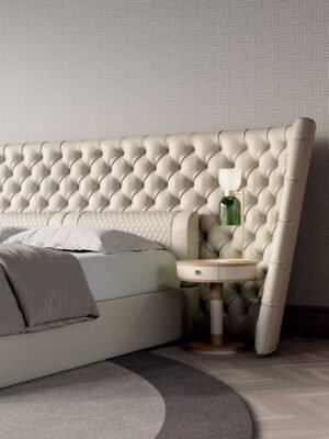 Medici grand lit design haut de gamme avec grand tête de lit capitonnée, coussins lombaires intégrés et structure épurée. Disponible chez D-Style Interior.