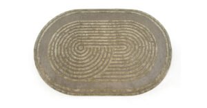 Casati tapis design haut de gamme en Tencel, texture contemporaine et motif courbé élégant. Disponible en Cream, Taupe et Honey. Disponible chez D-Style Interior.