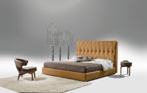 Sky table de chevet de Gamma Arredamenti, design moderne en cuir avec plateau personnalisable et pieds adaptables. Disponible chez D-Style Interior.