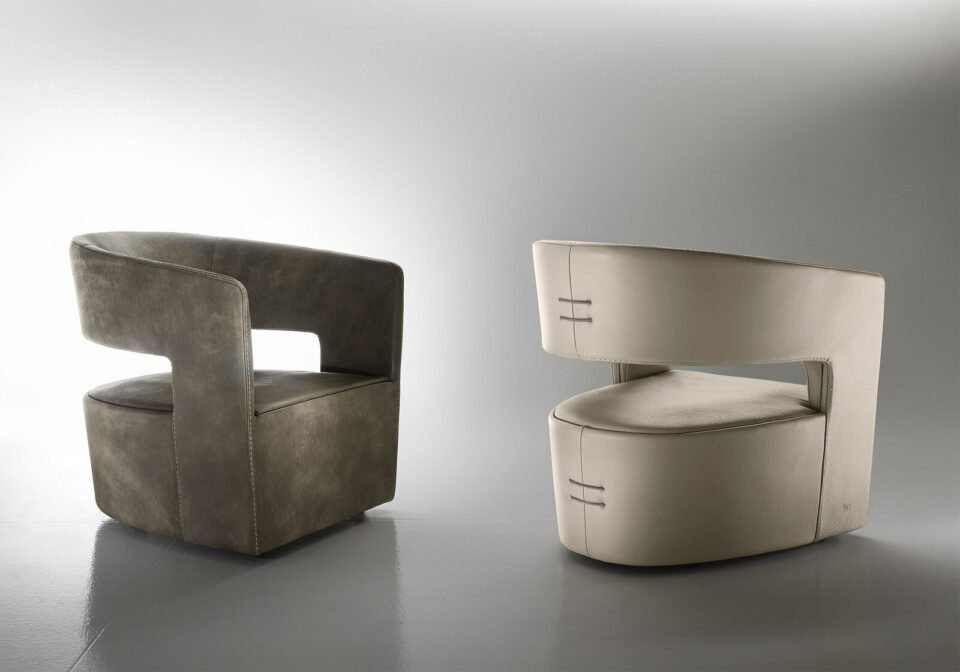 Gem fauteuil par Gamma Arredamenti, une pièce de mobilier haut de gamme alliant confort, élégance et design contemporain. Disponible chez D-Style Interior.