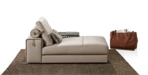 Stripes table basse de Gamma Arredamenti. Base en tiges, plateau personnalisable en verre, céramique ou marbre. Disponible chez D-Style Interior.