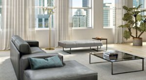 Passepartout Banc de Gamma Arredamenti, une banquette raffinée aux détails de couture uniques, alliant confort, élégance et savoir-faire italien. Disponible chez D-Style Interior.