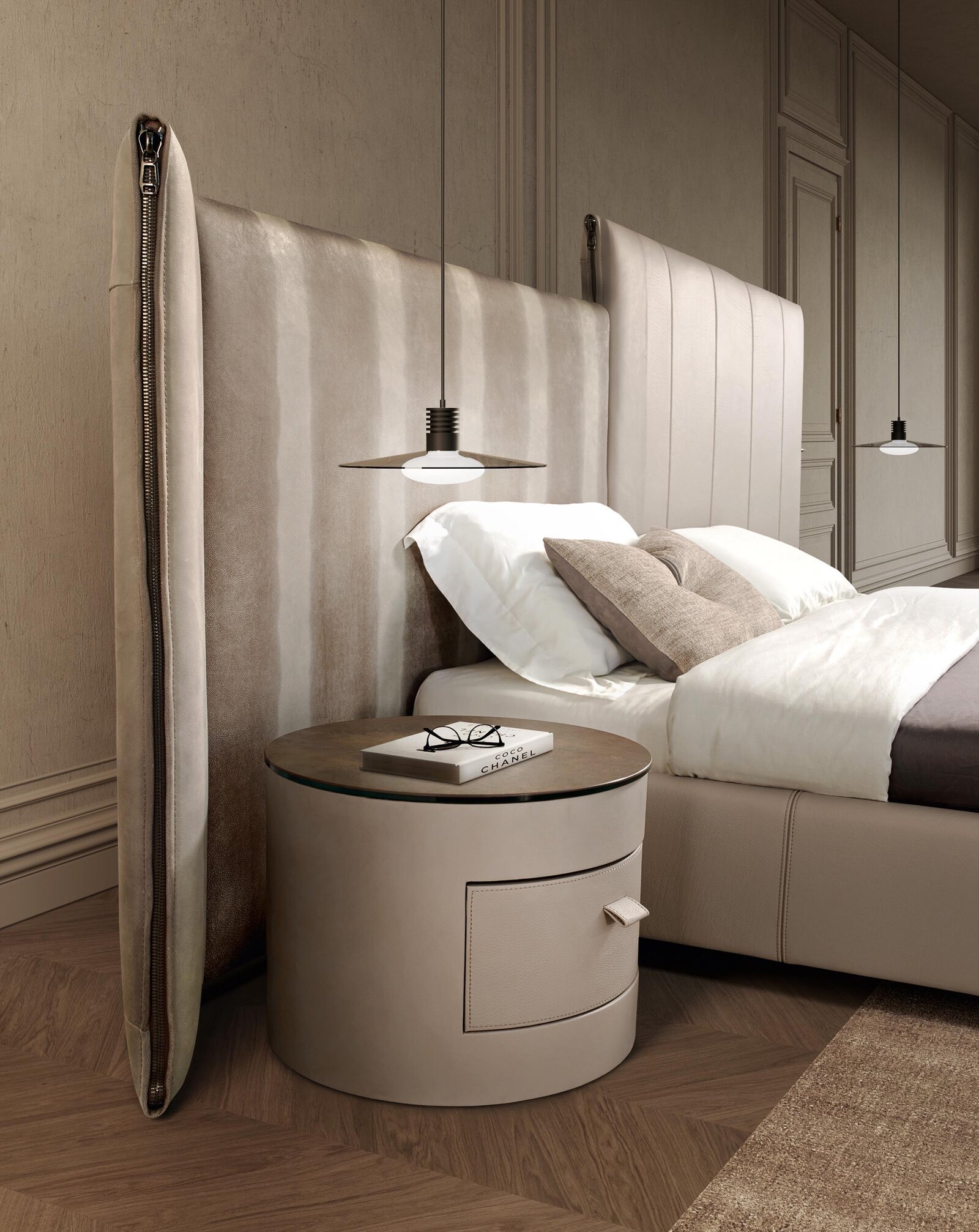 NOX table de chevet de Gamma Arredamenti, design moderne en cuir personnalisable avec plateau en verre, céramique ou marbre. Disponible chez D-Style Interior.