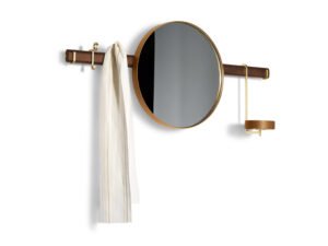 Ren miroir design haut de gamme par Poltrona Frau, en noyer Canaletto et cuir Saddle Extra Talpa, alliance d’élégance et de fonctionnalité. Disponible chez D-Style Interior.